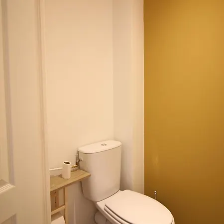 Bel T3 Rénové Avec Wi-fi à 400m Des Thermes De La Bourboule, Capacité 4 Personnes - Fr-1-608-261 Appartement *